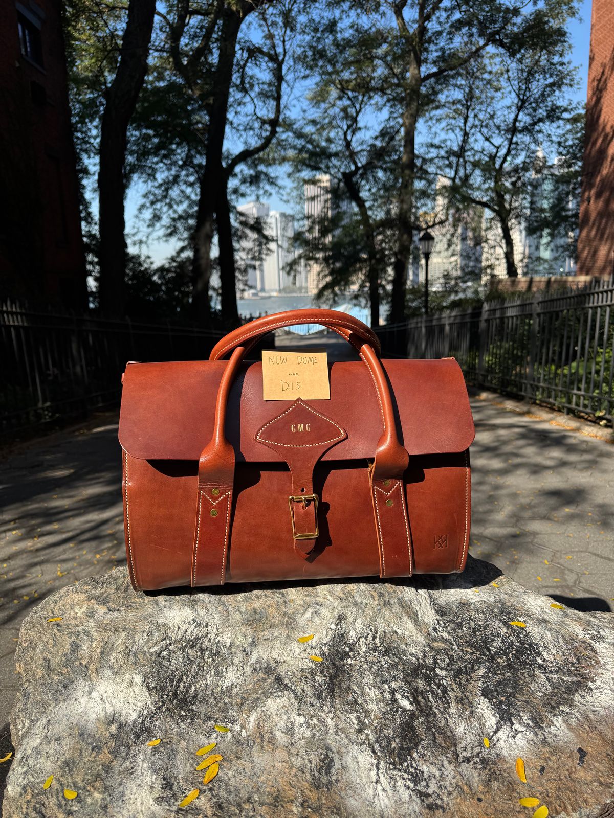 Photo by city_grouse_country_grouse on October 5, 2025 of the Kingfisher Leatherworks Physicians Weekender Bag in Vegetable Tan Equestrian Leather.