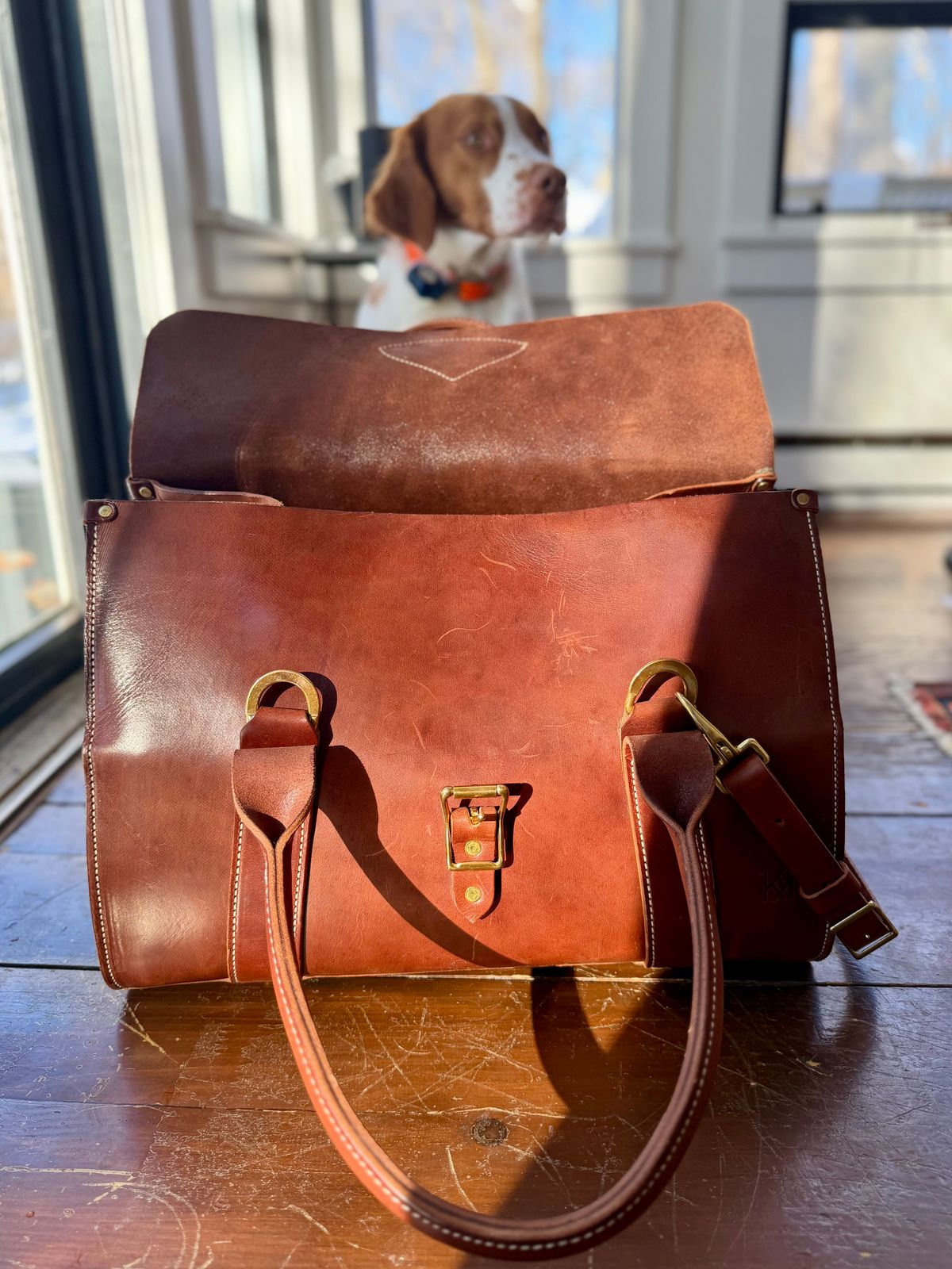 Photo by city_grouse_country_grouse on December 5, 2025 of the Kingfisher Leatherworks Physicians Weekender Bag in Vegetable Tan Equestrian Leather.