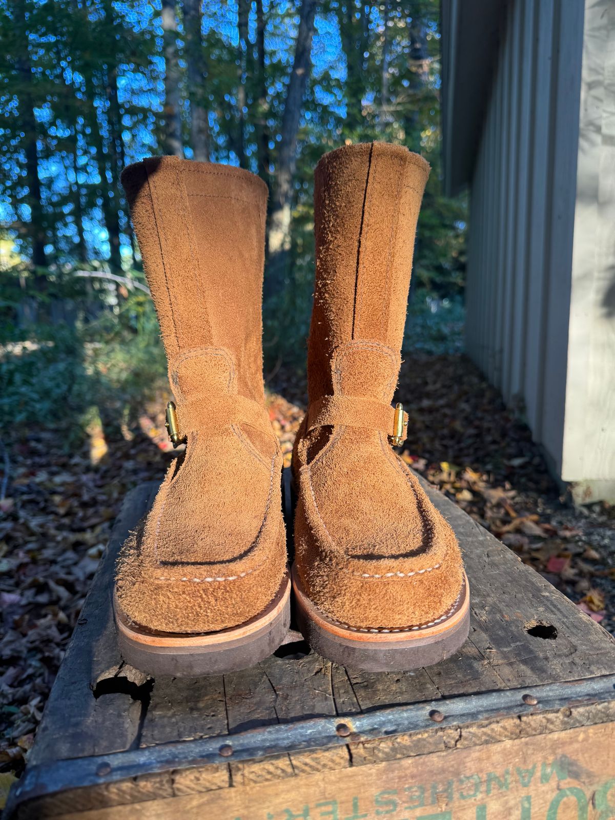 Photo by city_grouse_country_grouse on October 1, 2025 of the Russell Moccasin Co. Zephyr in SB Foot Pecos Chamois Roughout.