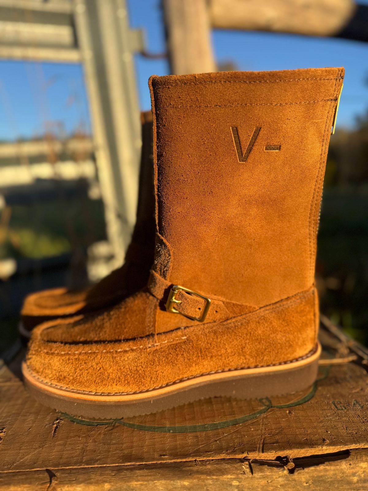 Photo by city_grouse_country_grouse on October 1, 2025 of the Russell Moccasin Co. Zephyr in SB Foot Pecos Chamois Roughout.