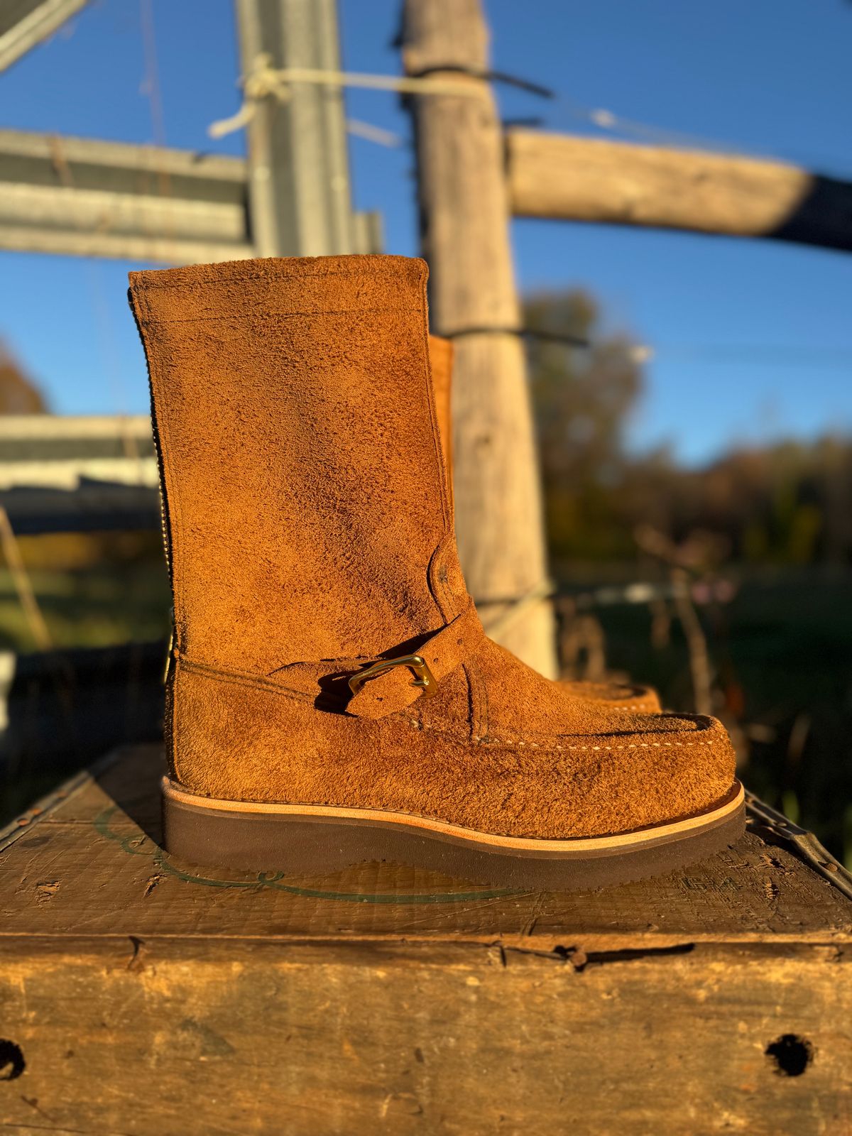 Photo by city_grouse_country_grouse on October 1, 2025 of the Russell Moccasin Co. Zephyr in SB Foot Pecos Chamois Roughout.