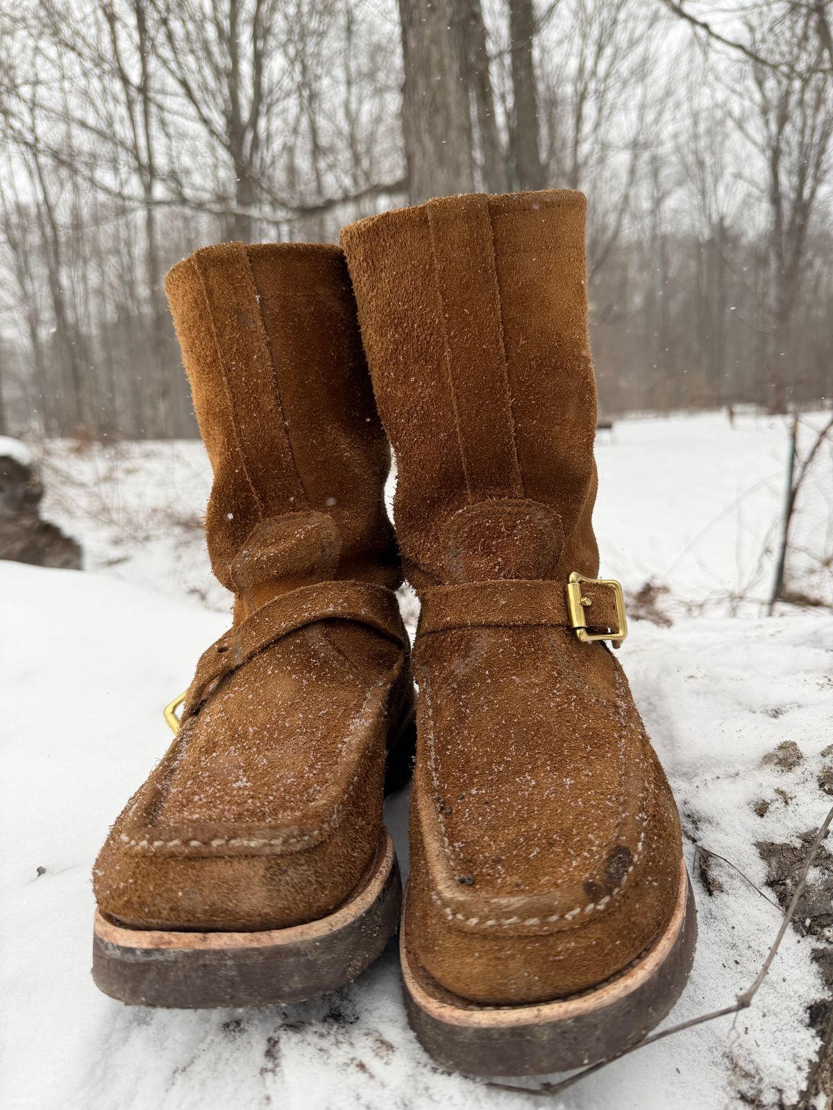 Photo by city_grouse_country_grouse on January 5, 2026 of the Russell Moccasin Co. Zephyr in SB Foot Pecos Chamois Roughout.