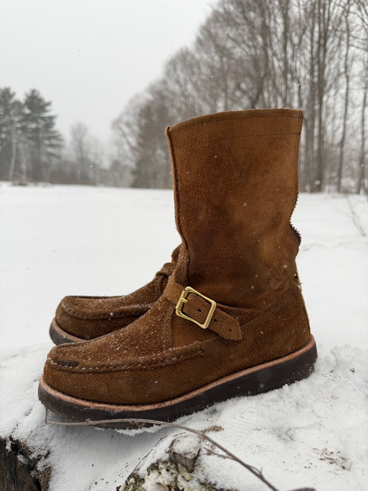 Photo by city_grouse_country_grouse on January 5, 2026 of the Russell Moccasin Co. Zephyr in SB Foot Pecos Chamois Roughout.