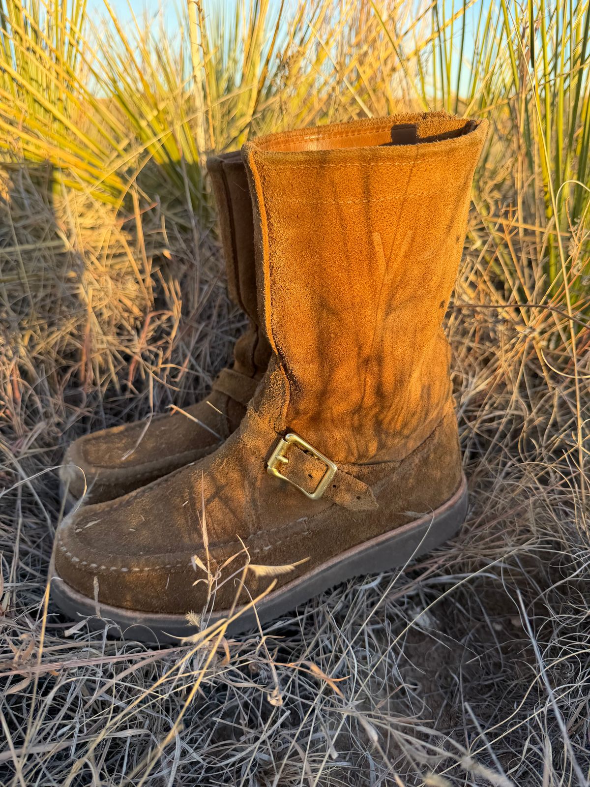 Photo by city_grouse_country_grouse on February 5, 2026 of the Russell Moccasin Co. Zephyr in SB Foot Pecos Chamois Roughout.