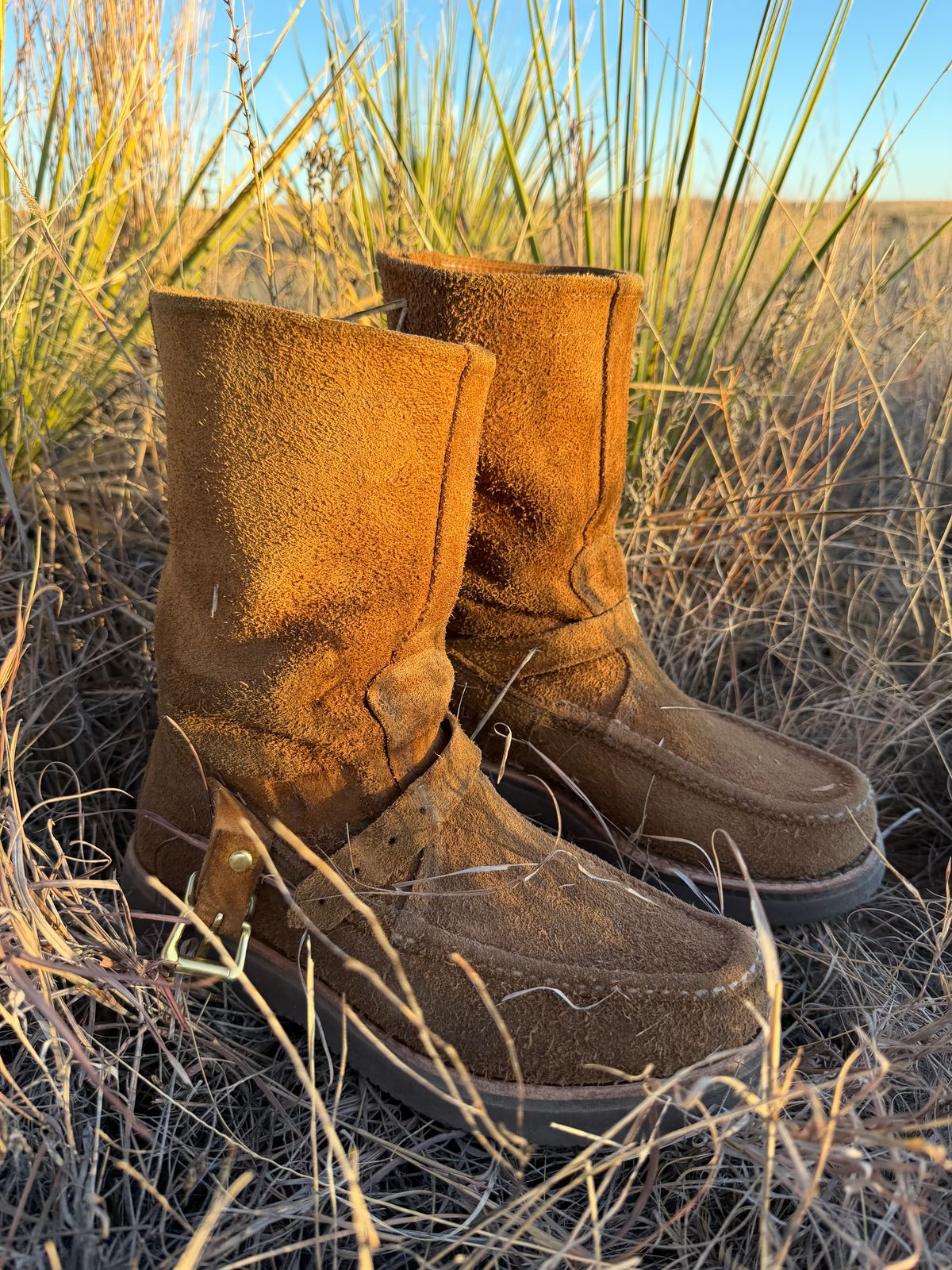 Photo by city_grouse_country_grouse on February 5, 2026 of the Russell Moccasin Co. Zephyr in SB Foot Pecos Chamois Roughout.