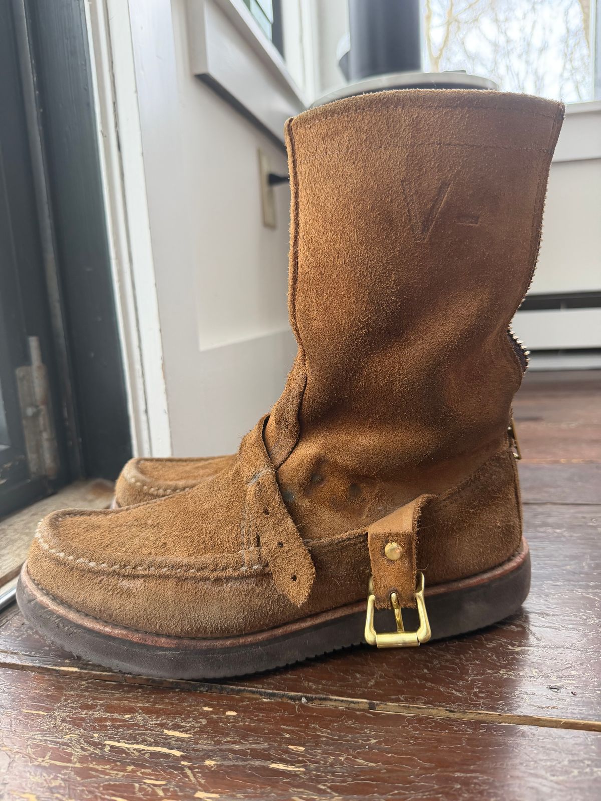 Photo by city_grouse_country_grouse on March 5, 2026 of the Russell Moccasin Co. Zephyr in SB Foot Pecos Chamois Roughout.