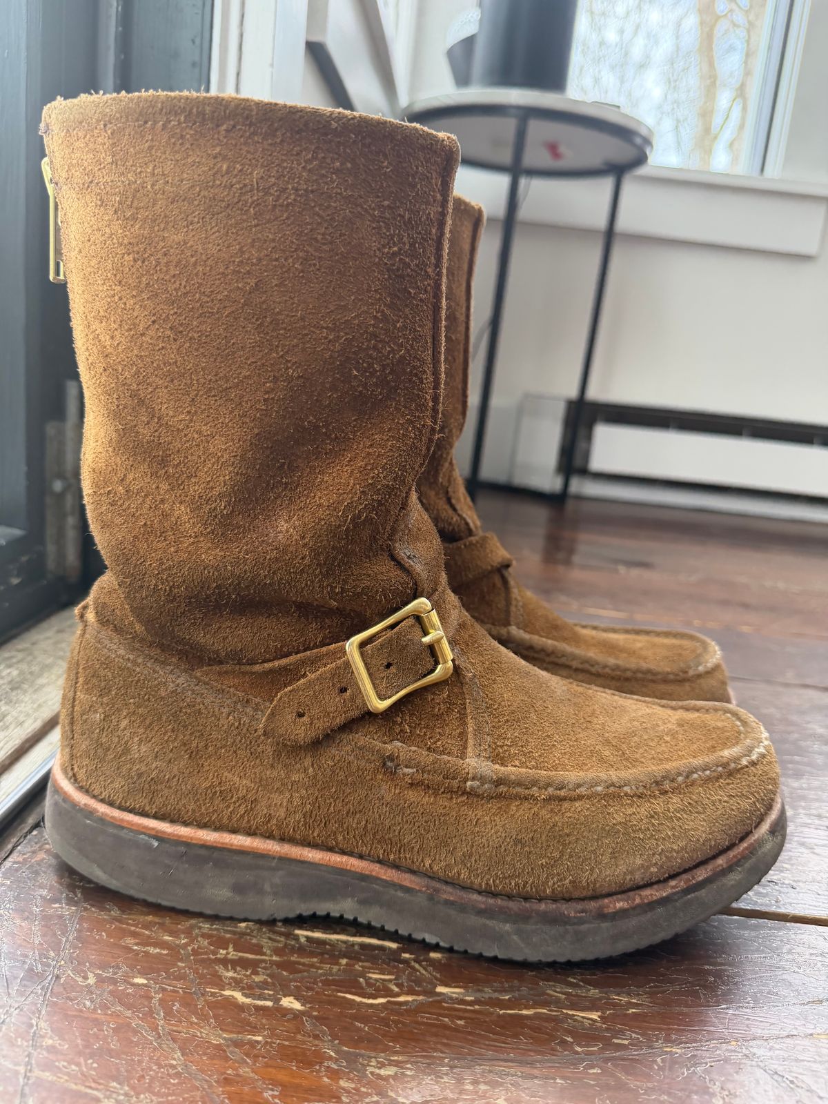 Photo by city_grouse_country_grouse on March 5, 2026 of the Russell Moccasin Co. Zephyr in SB Foot Pecos Chamois Roughout.