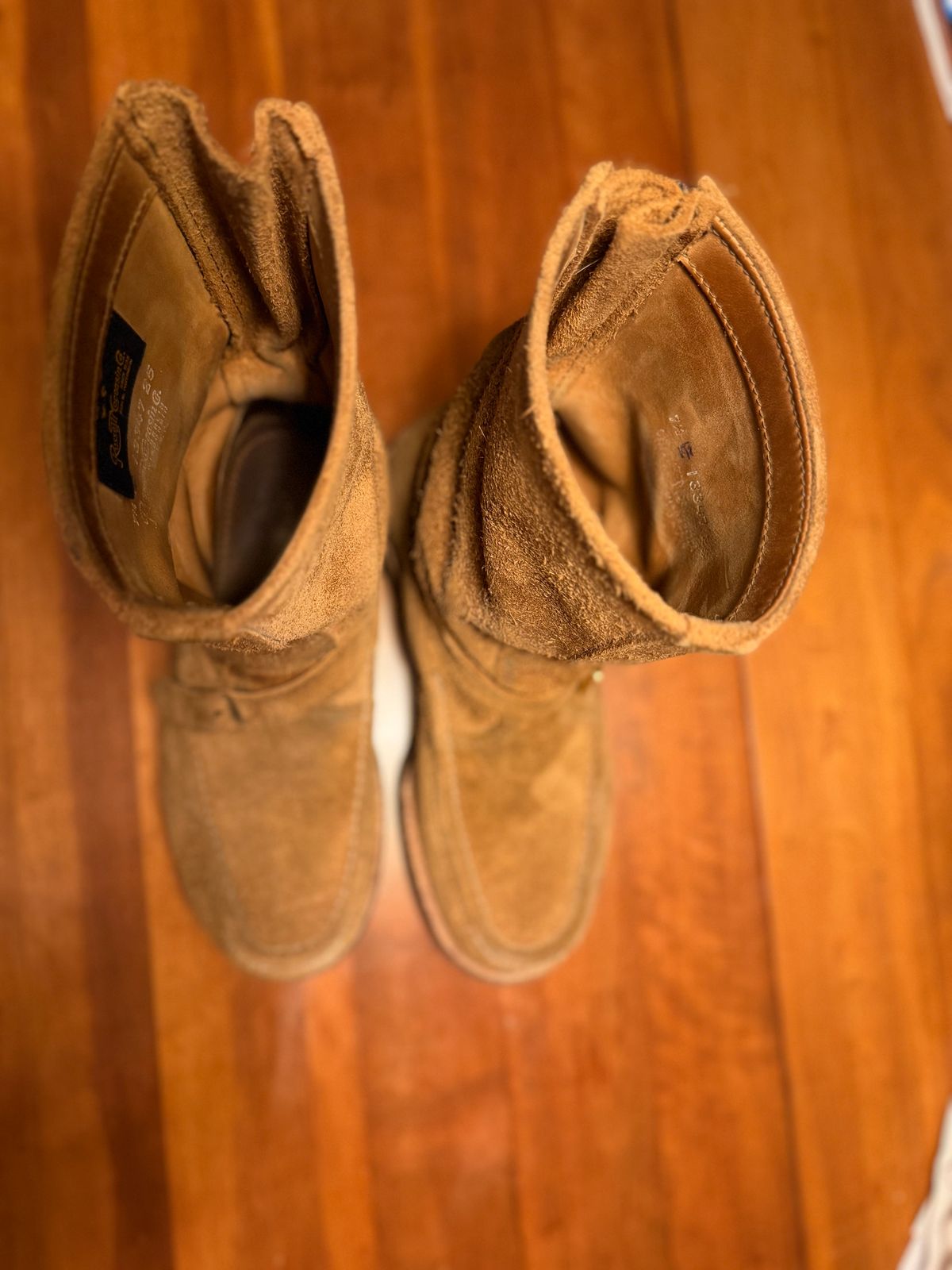 Photo by city_grouse_country_grouse on April 6, 2026 of the Russell Moccasin Co. Zephyr in SB Foot Pecos Chamois Roughout.