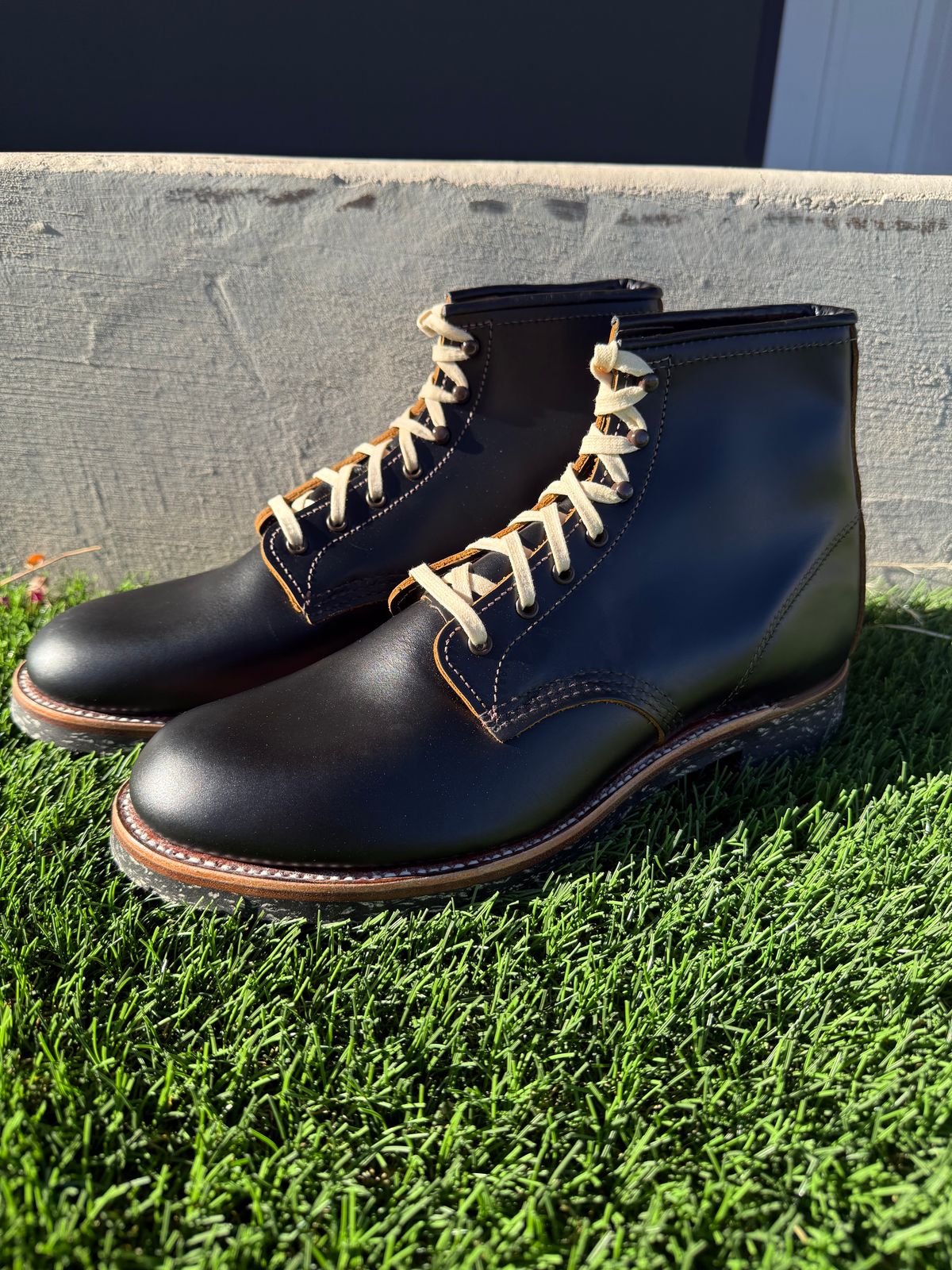 Photo by branconn23 on November 4, 2025 of the Red Wing Beckman Flatbox in S.B. Foot Black Klondike.