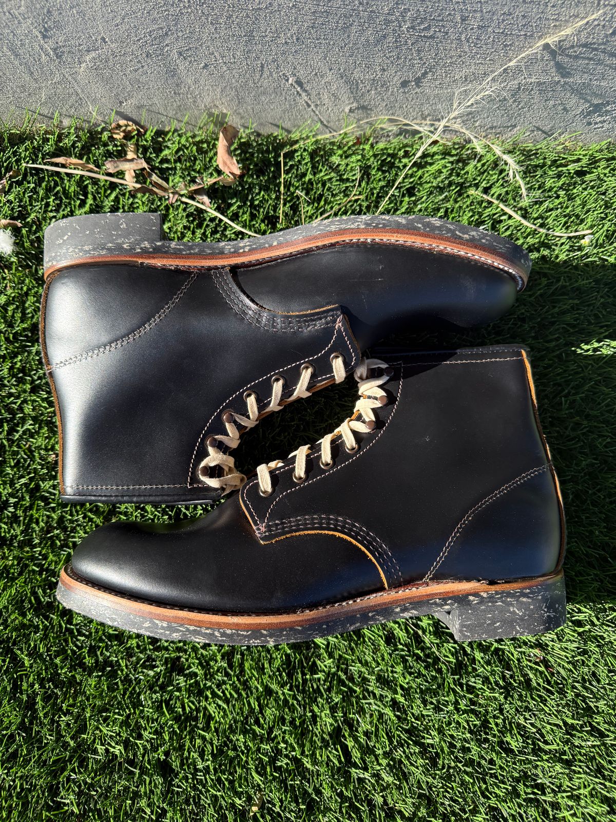 Photo by branconn23 on November 4, 2025 of the Red Wing Beckman Flatbox in S.B. Foot Black Klondike.