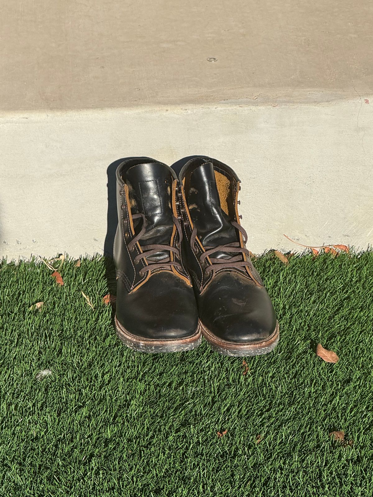 Photo by branconn23 on December 5, 2025 of the Red Wing Beckman Flatbox in S.B. Foot Black Klondike.