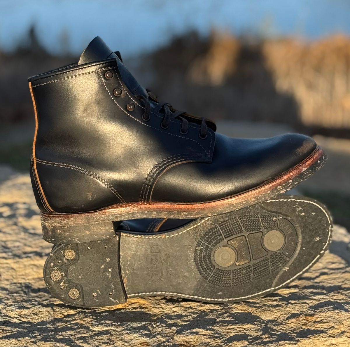 Photo by branconn23 on January 5, 2026 of the Red Wing Beckman Flatbox in S.B. Foot Black Klondike.