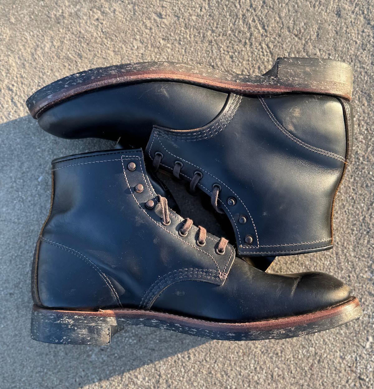 Photo by branconn23 on January 5, 2026 of the Red Wing Beckman Flatbox in S.B. Foot Black Klondike.