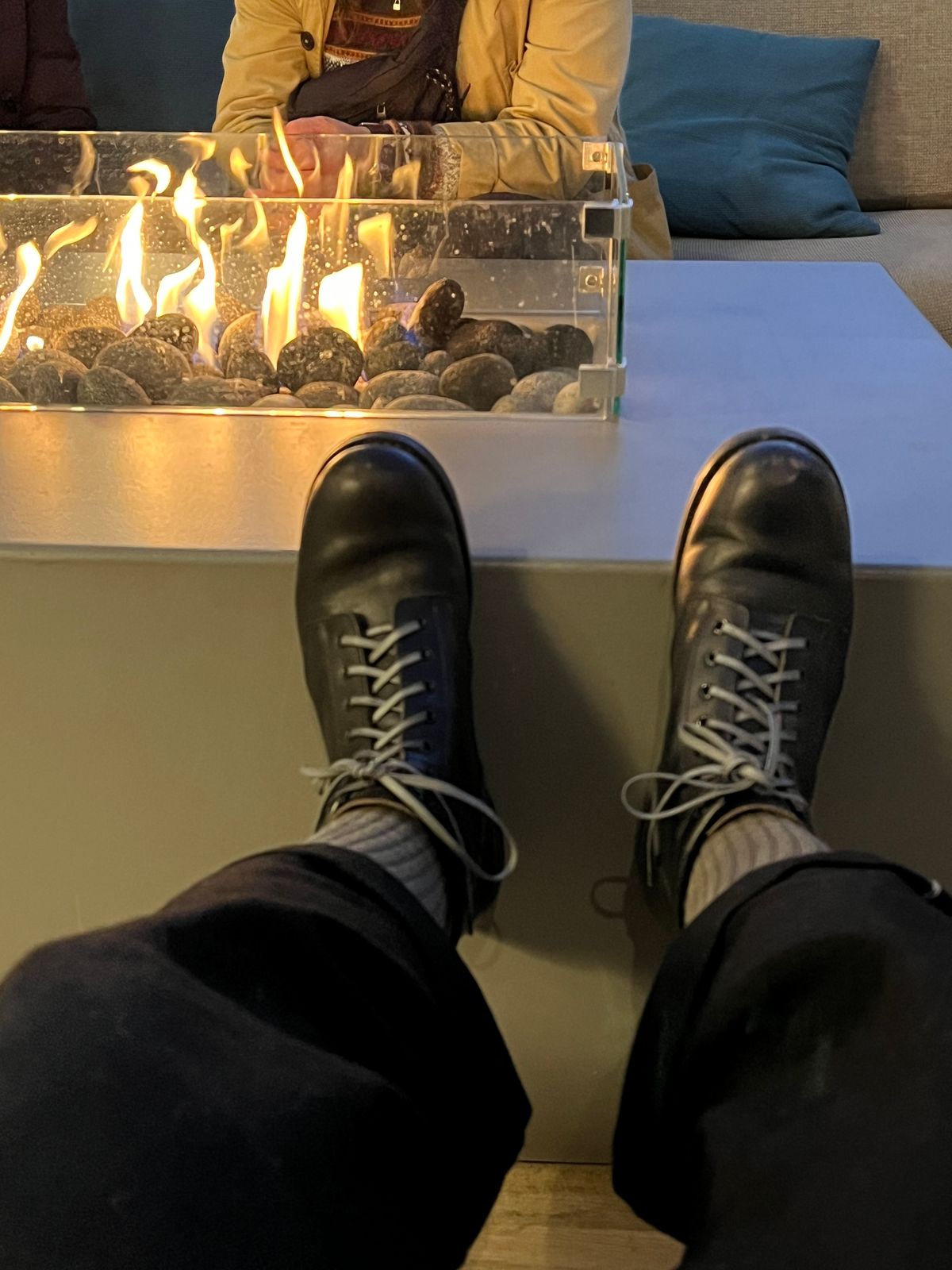 Photo by subvers.drip on January 4, 2025 of the Rolling Dub Trio Coupen 7 in Horween Black Vegetable Tanned Teacore Dressner.