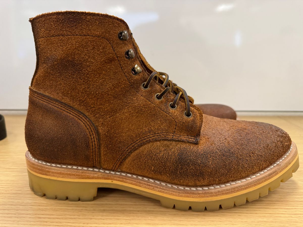 Photo by SlightShoeProblem on December 5, 2025 of the The Urban Wolf Club Colt in Brown Waxed Rough Out.