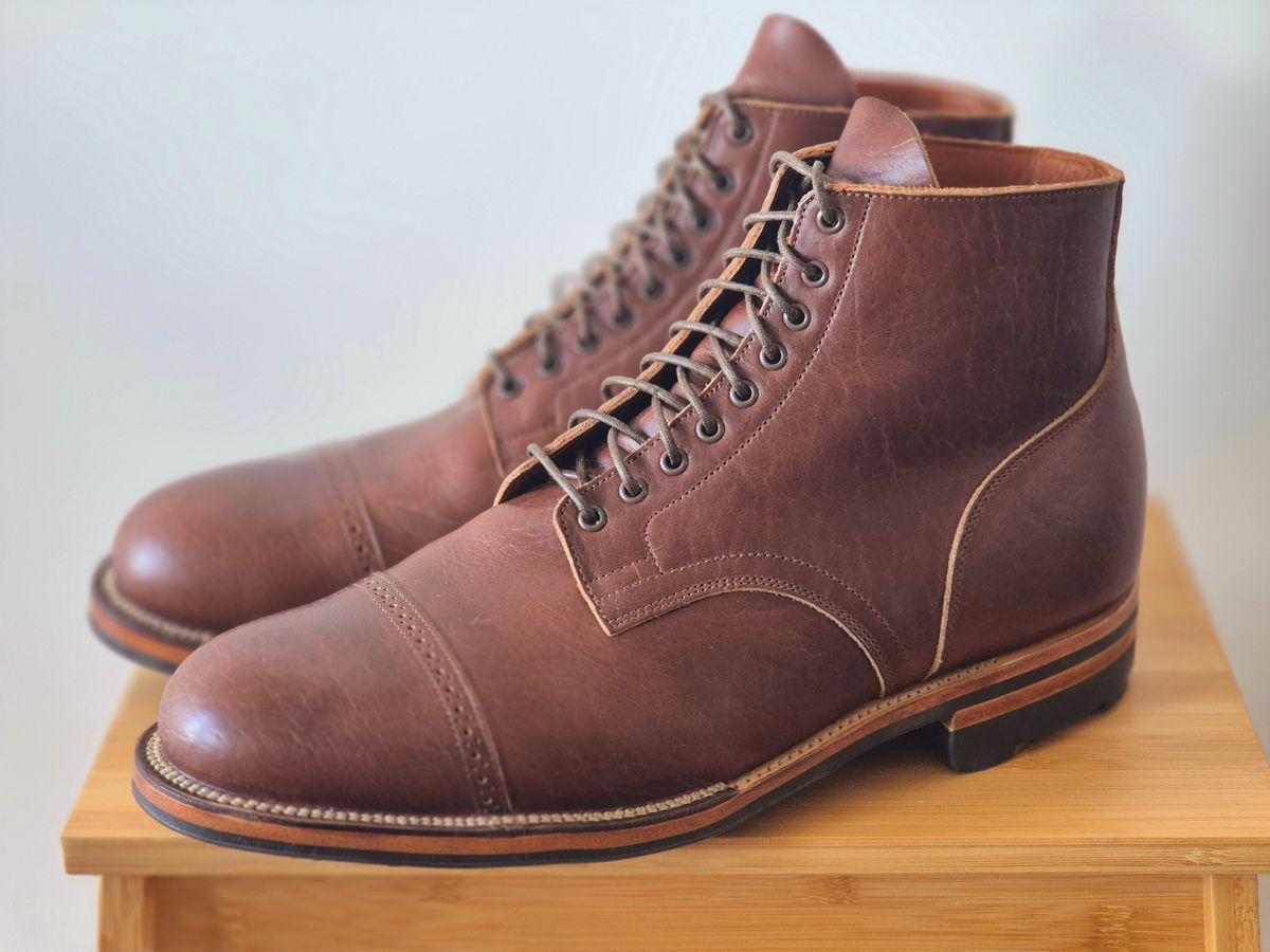 Photo by Slash on March 17, 2026 of the Viberg Service Boot BCT in Horween Pit Tanned Bison.