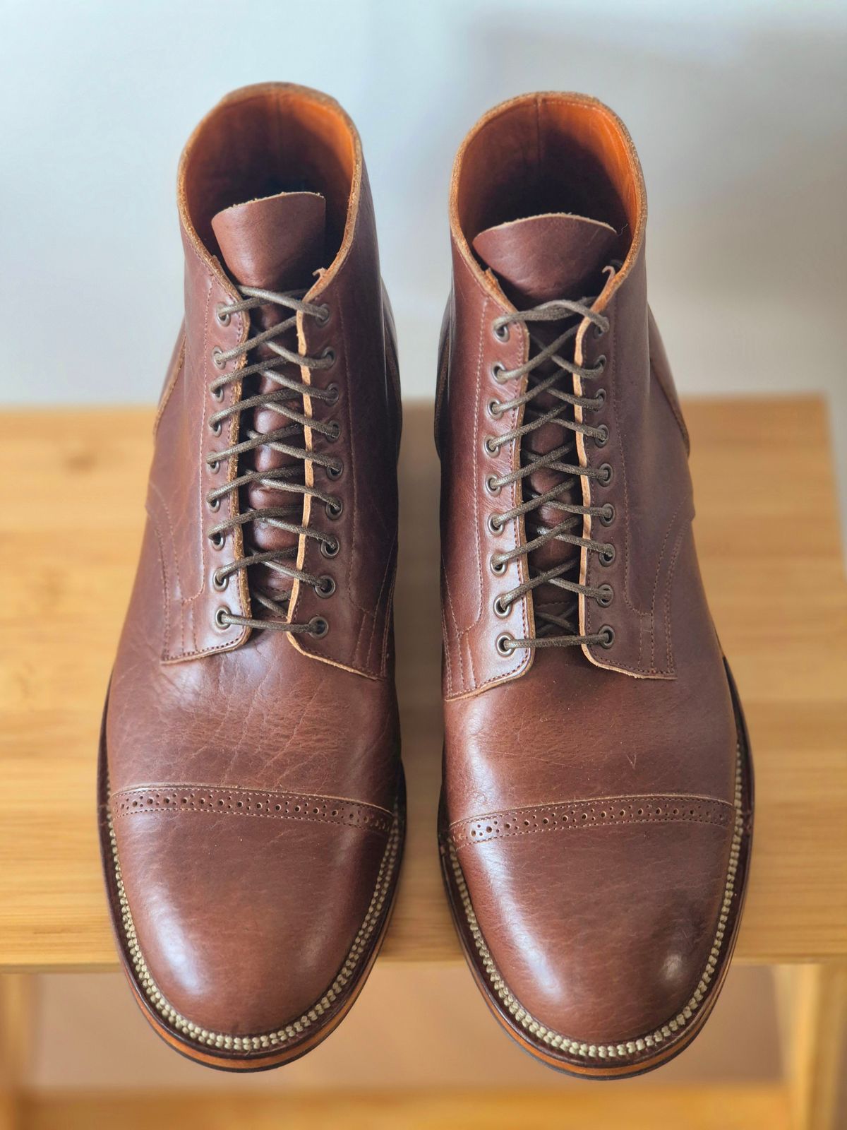 Photo by Slash on March 17, 2026 of the Viberg Service Boot BCT in Horween Pit Tanned Bison.