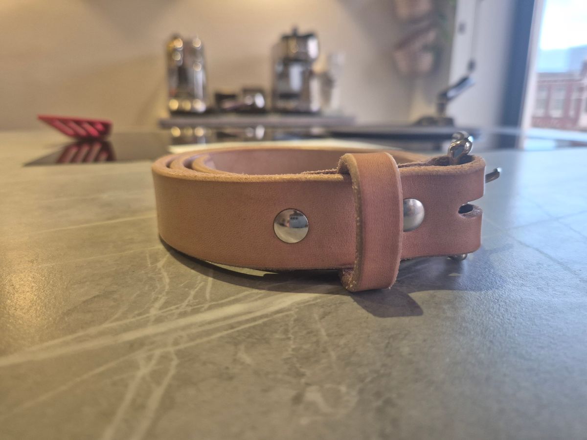 Photo by Slash on November 2, 2025 of the Harker Leatherworks Belt in J&FJ Baker Natural Oak Bark Bridle.