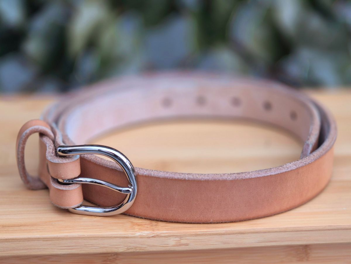 Photo by Slash on January 4, 2026 of the Harker Leatherworks Belt in J&FJ Baker Natural Oak Bark Bridle.