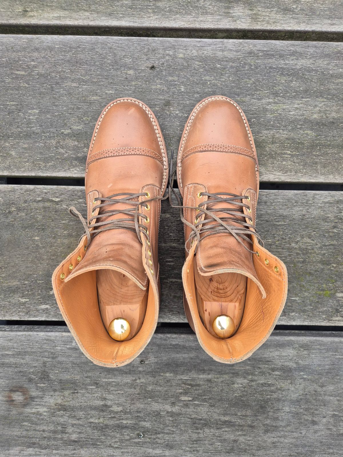 Photo by Slash on October 3, 2025 of the Viberg Service Boot BCT in Maryam Fango Vitello Calf.