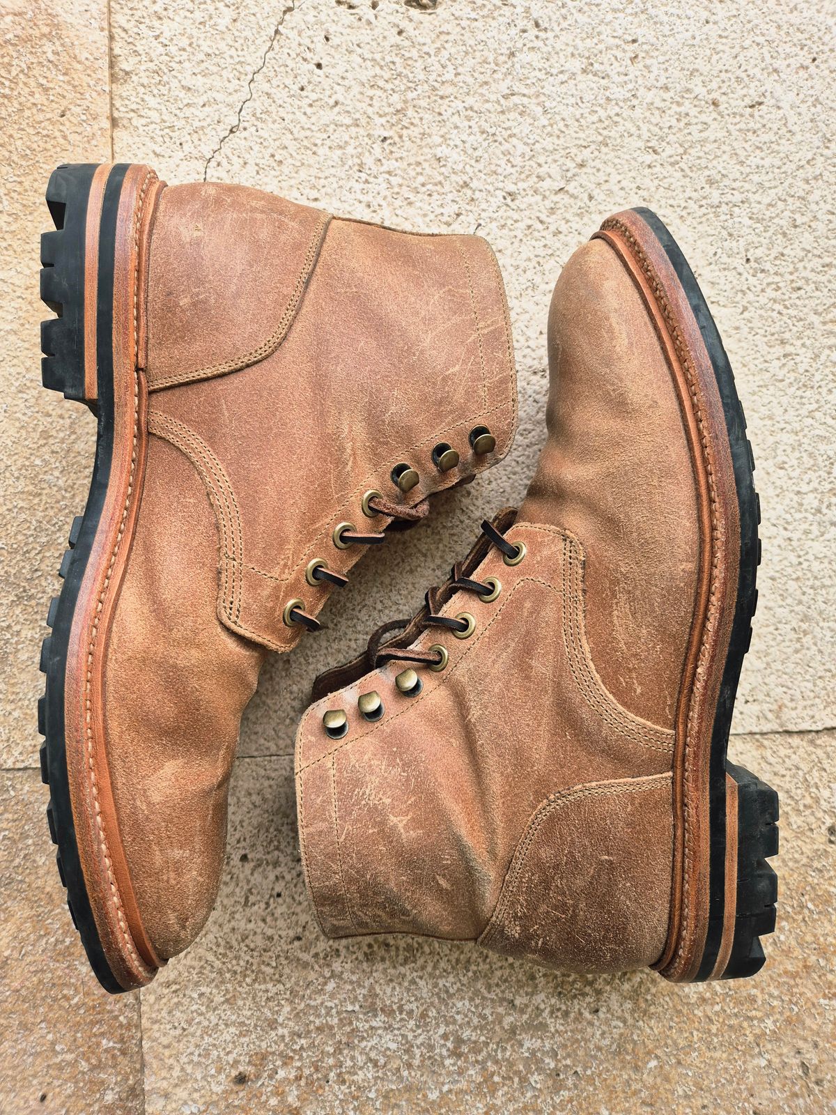 Photo by Slash on November 5, 2025 of the Grant Stone Diesel Boot in C.F. Stead Natural Waxy Commander Suede.