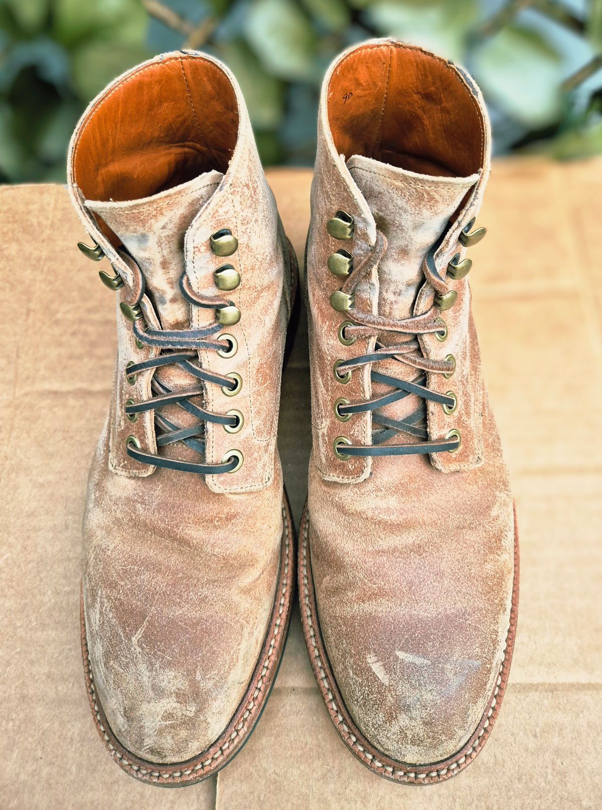 Photo by Slash on December 5, 2025 of the Grant Stone Diesel Boot in C.F. Stead Natural Waxy Commander Suede.