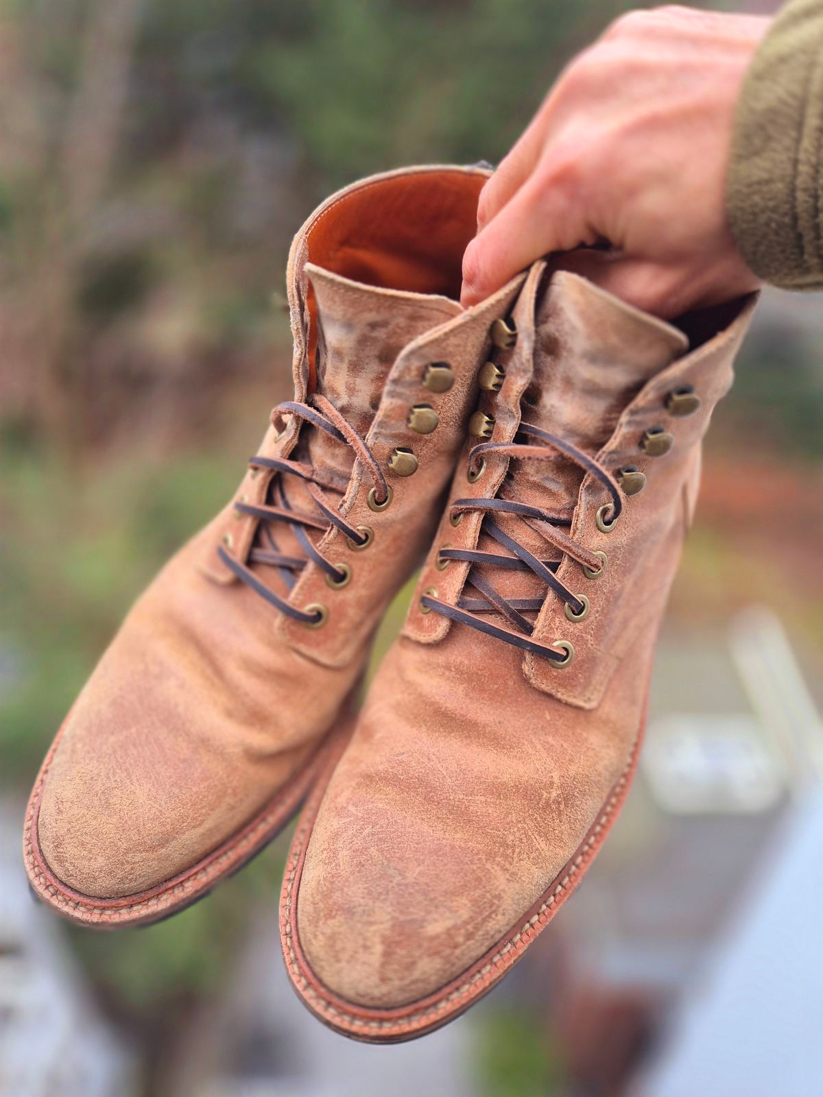 Photo by Slash on February 5, 2026 of the Grant Stone Diesel Boot in C.F. Stead Natural Waxy Commander Suede.