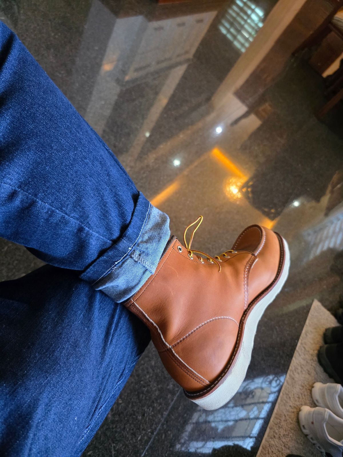 Photo by CarloSyempre on January 22, 2026 of the Red Wing 6-Inch Classic Moc in S.B. Foot Oro Legacy.