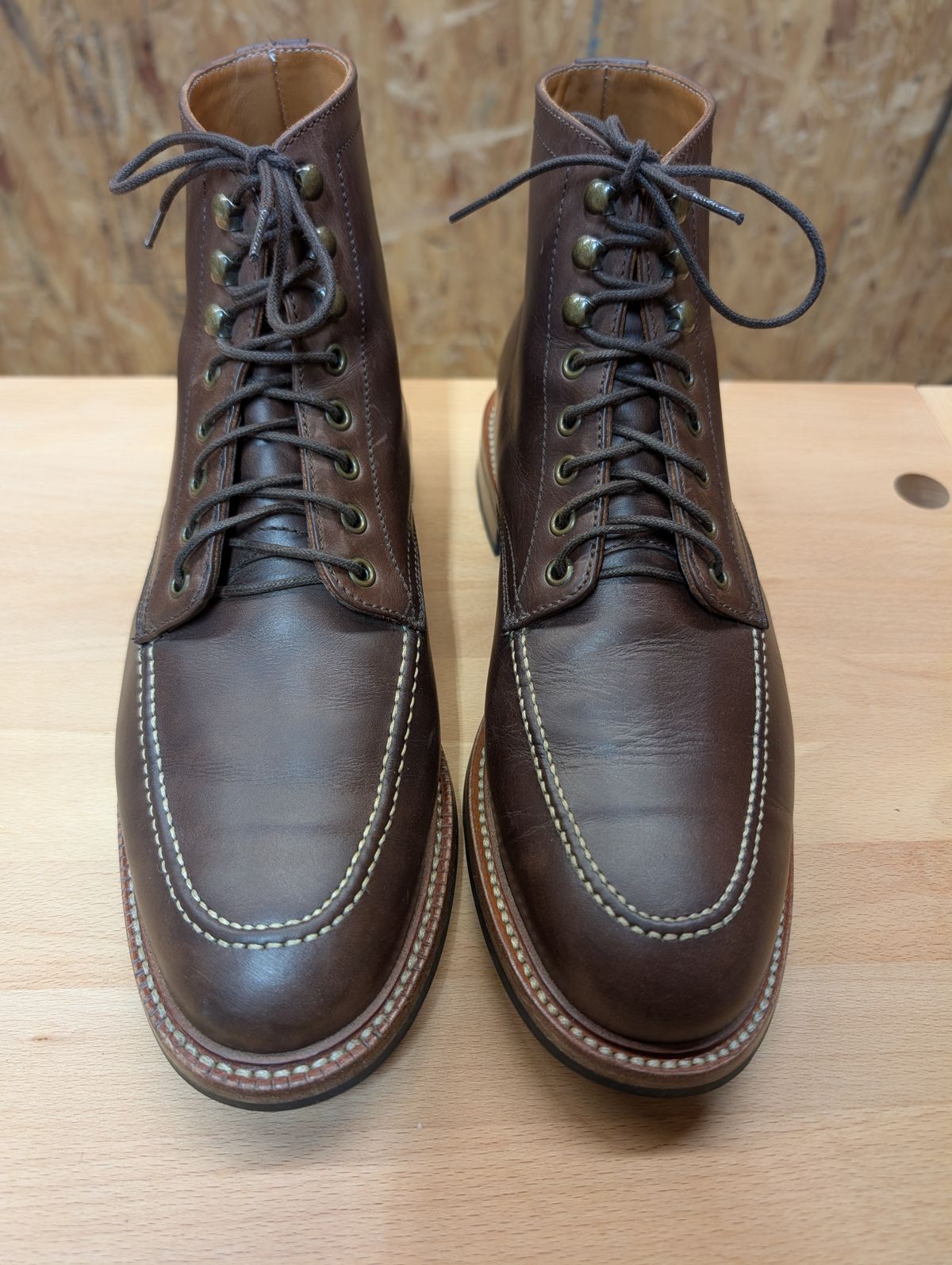 Photo by TheOneRoad on December 16, 2025 of the Parkhurst The Niagara in Weathered Henna Veg Re-tan leather.