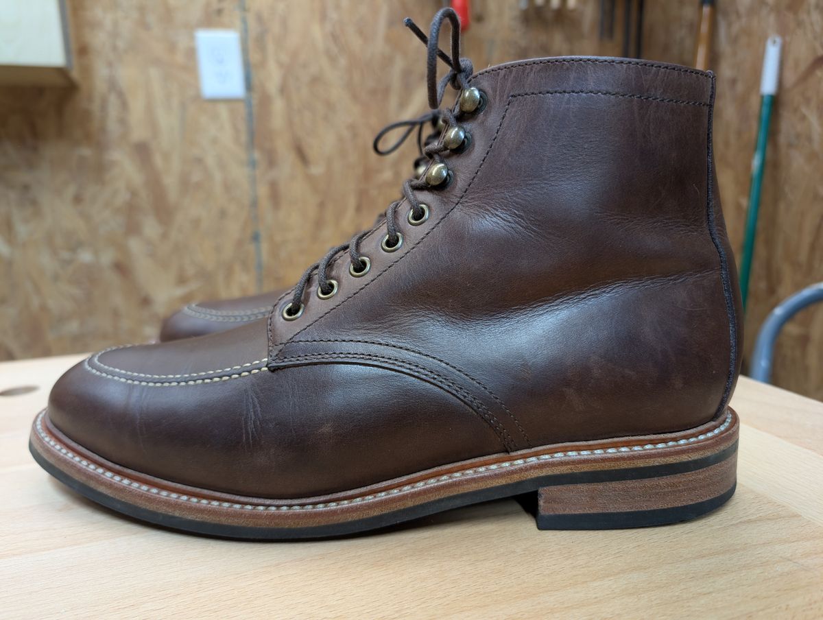 Photo by TheOneRoad on December 16, 2025 of the Parkhurst The Niagara in Weathered Henna Veg Re-tan leather.