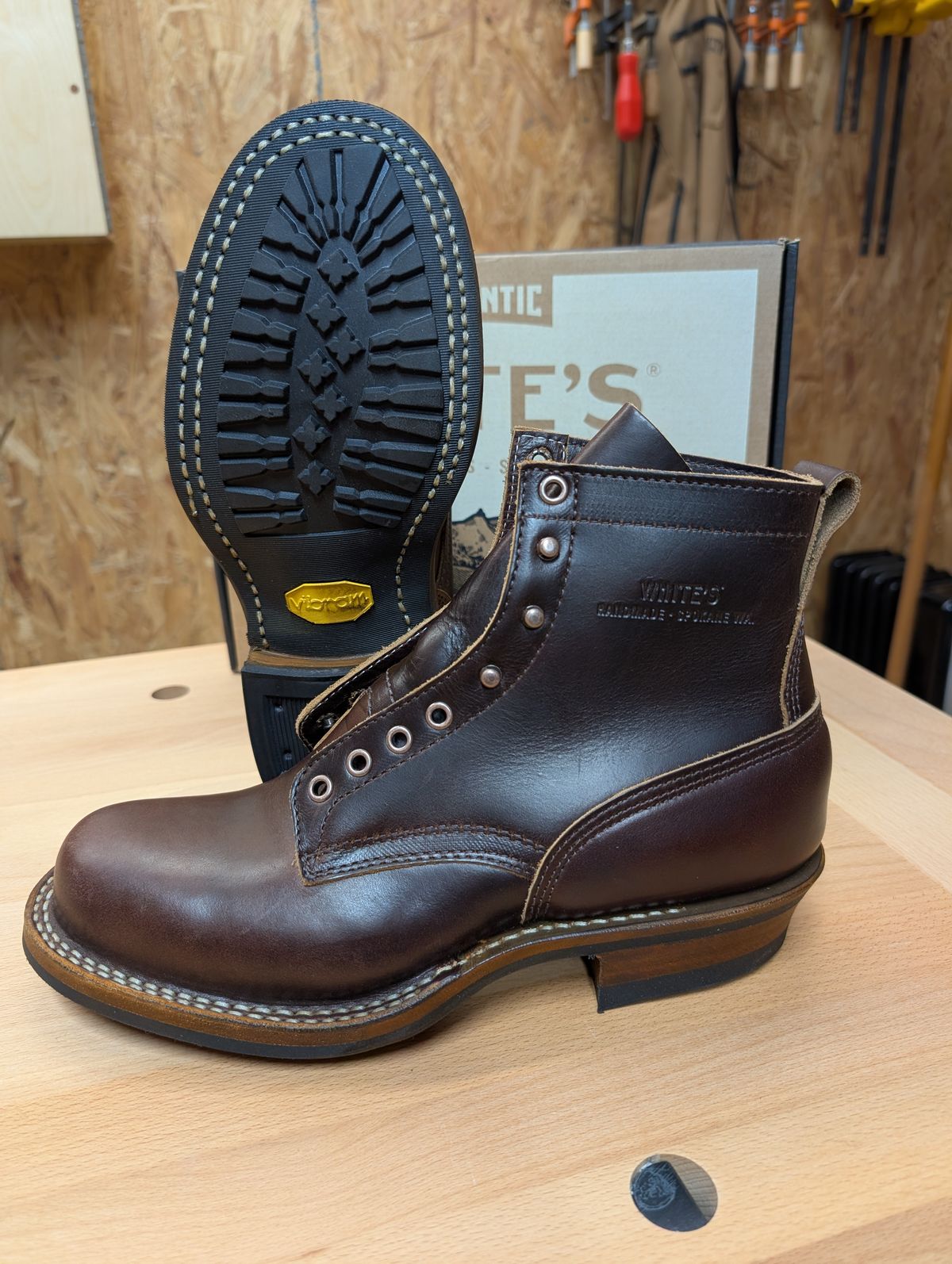 Photo by TheOneRoad on November 4, 2025 of the White's C350 Cruiser in Seidel Brown Double Shot.