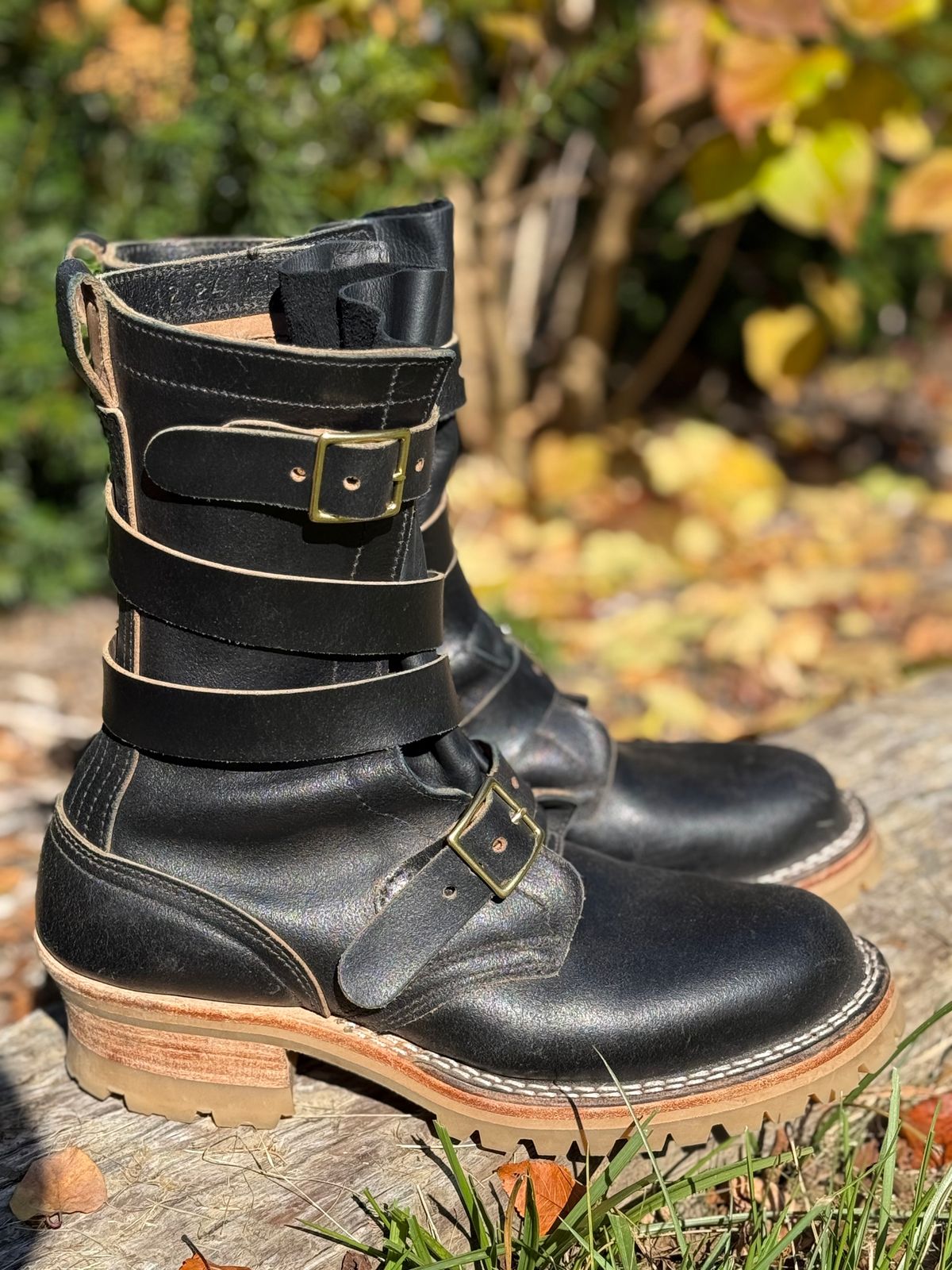 Photo by tgetzen on November 2, 2025 of the Nicks TankerPro in Horween Black Waxed Flesh.