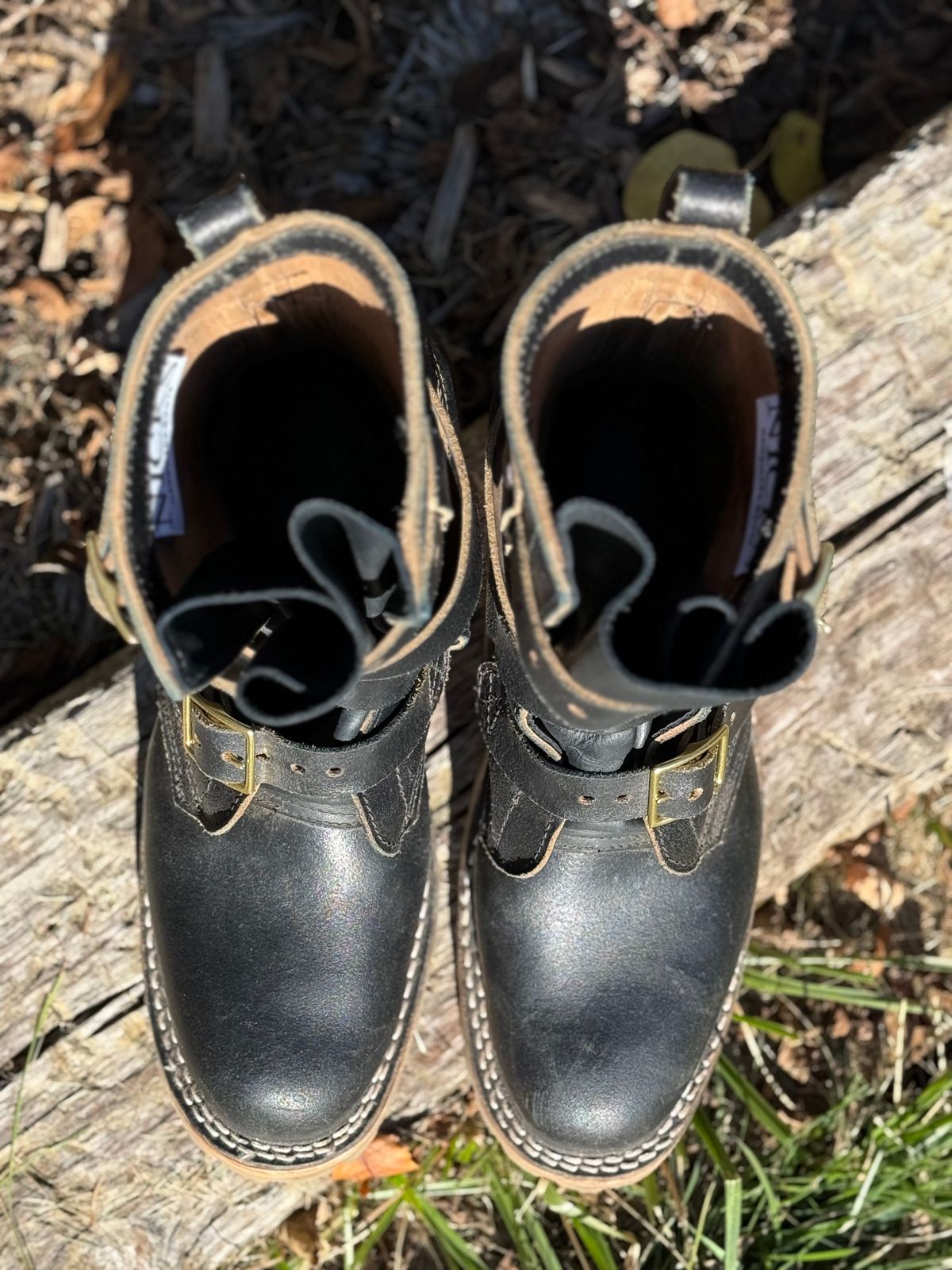 Photo by tgetzen on November 2, 2025 of the Nicks TankerPro in Horween Black Waxed Flesh.