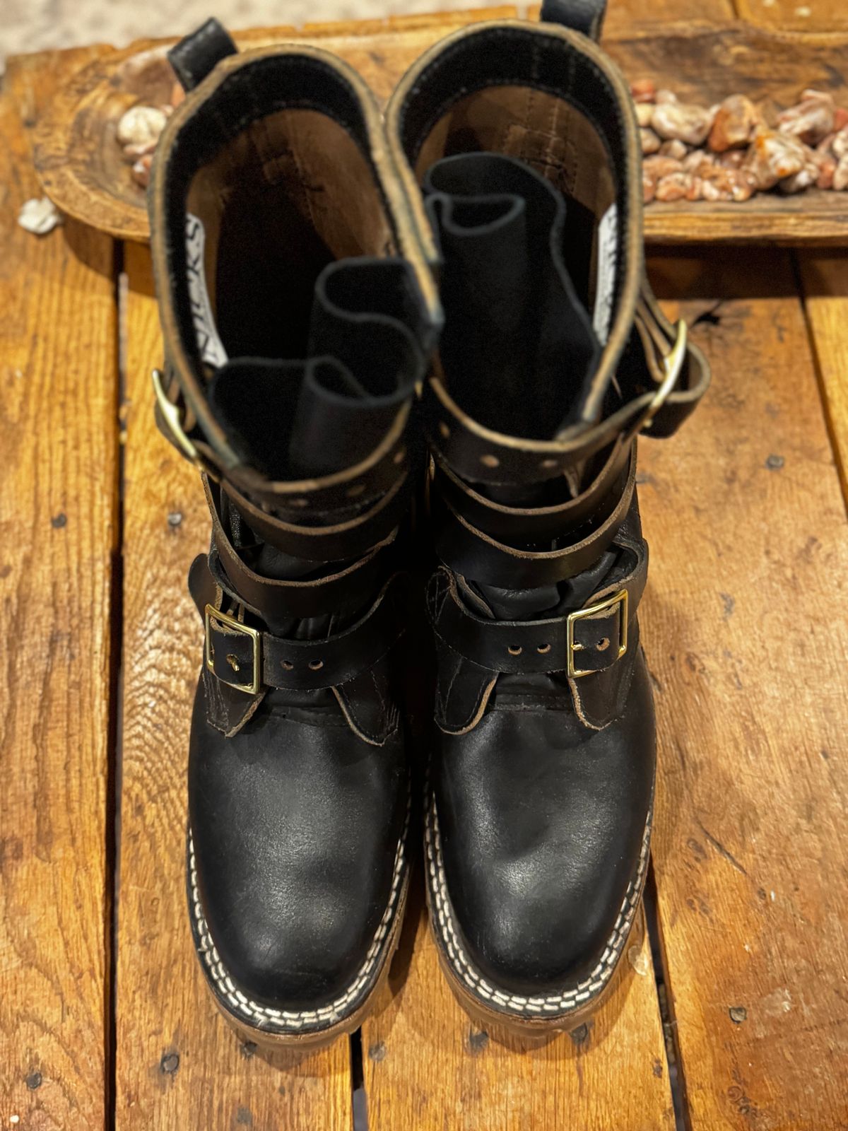 Photo by tgetzen on December 6, 2025 of the Nicks TankerPro in Horween Black Waxed Flesh.