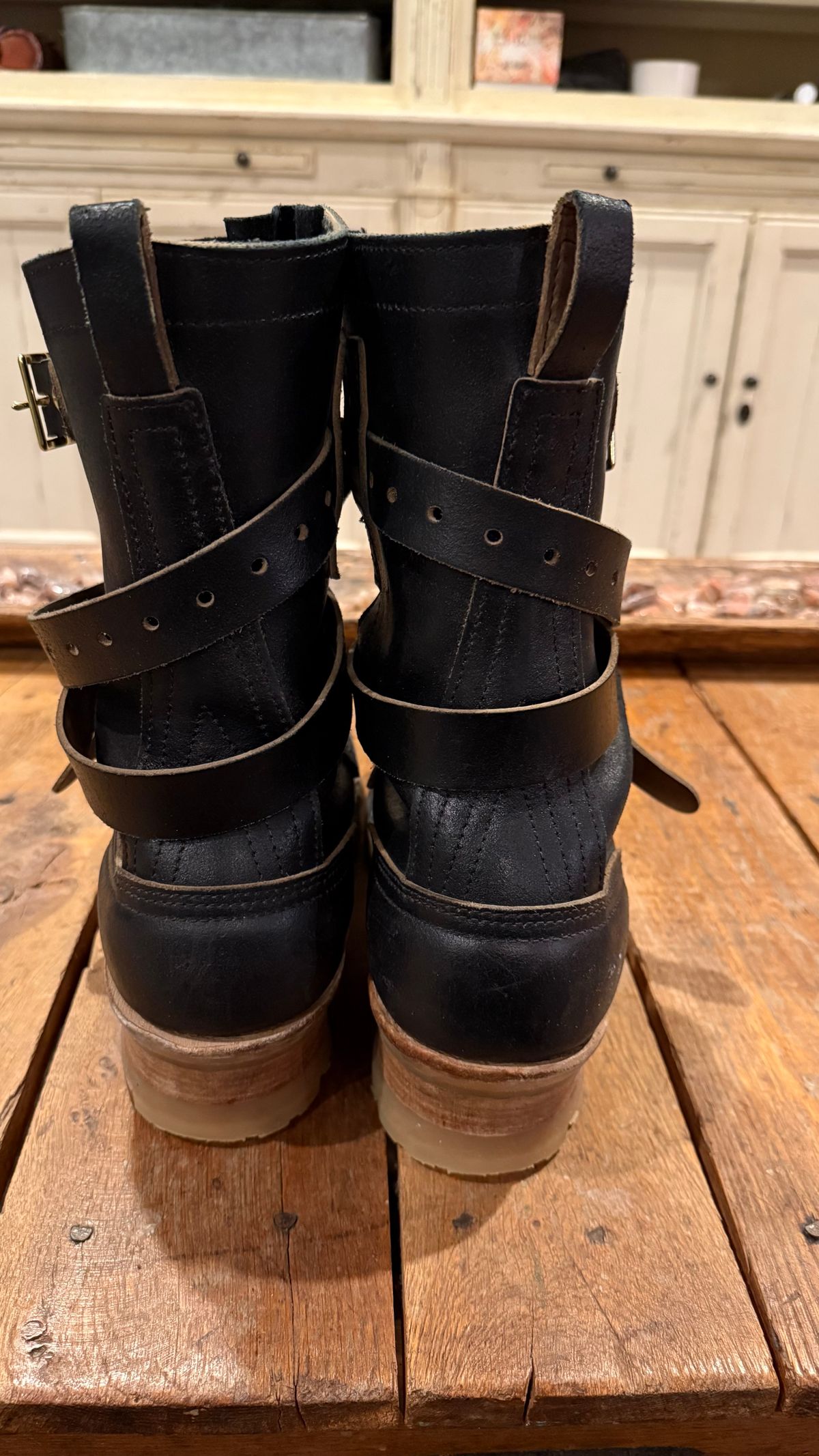 Photo by tgetzen on January 6, 2026 of the Nicks TankerPro in Horween Black Waxed Flesh.