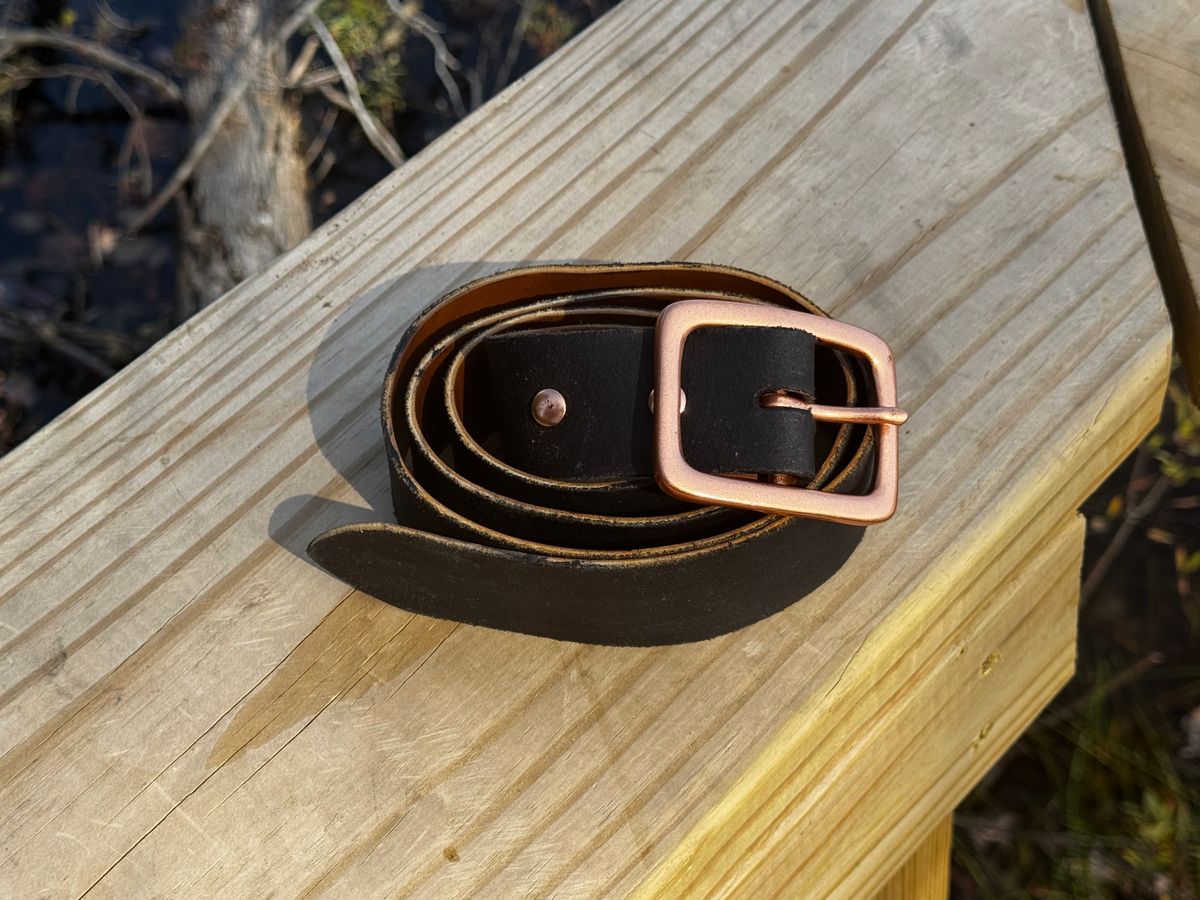 Photo by tgetzen on October 1, 2025 of the Self-Made Belt To Match Tanker Pro 2.0 in Horween Natural Chromexcel Strips.