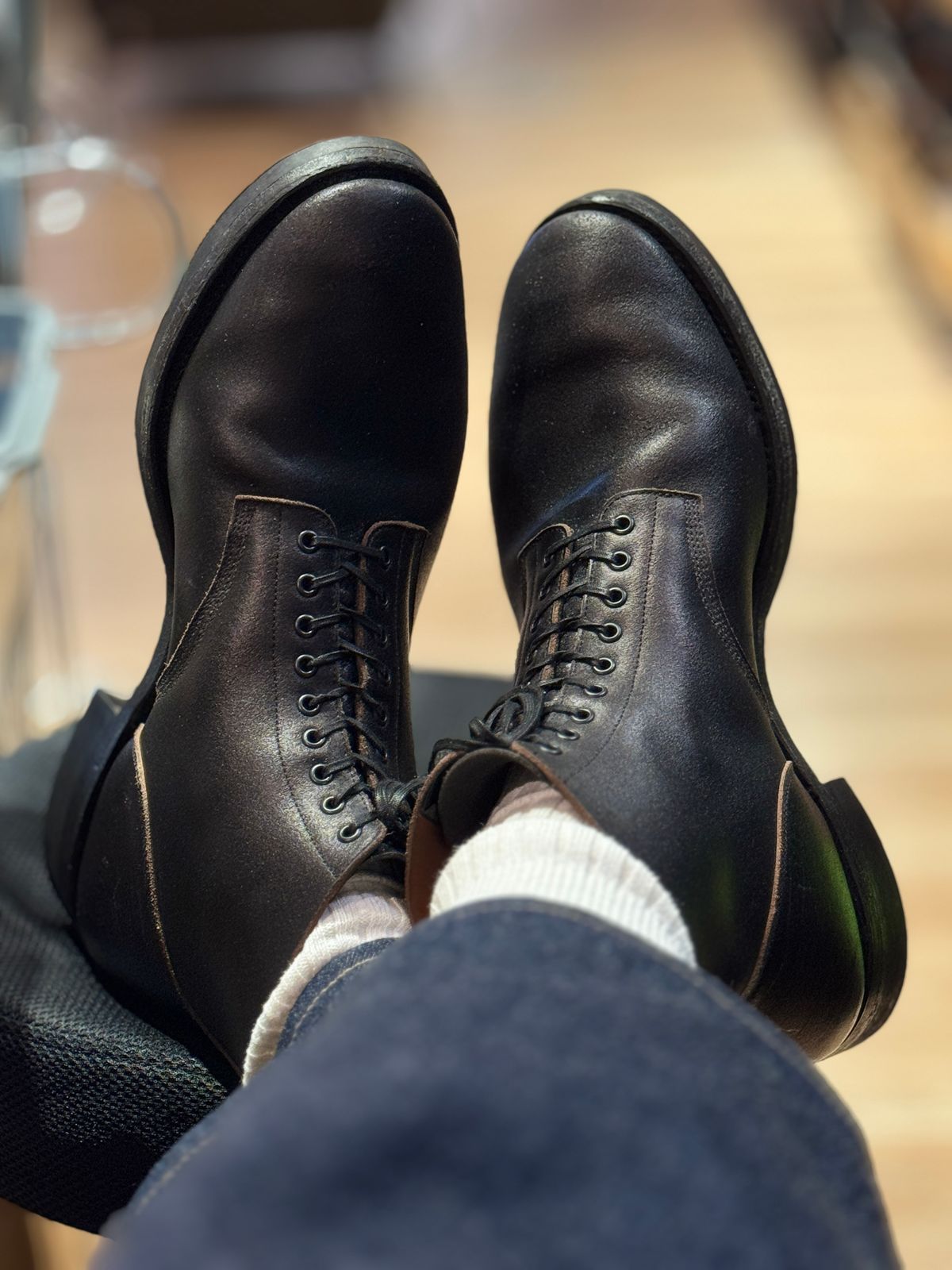 Photo by kubinice on November 13, 2025 of the Viberg N1 in Horween Black Waxed Flesh.