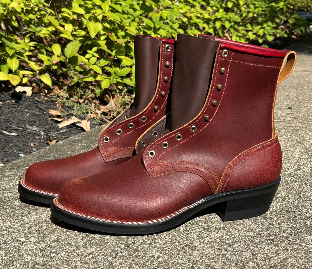 Photo by Ankle333 on October 4, 2025 of the Nicks MTO in Horween Red Waxed Flesh.