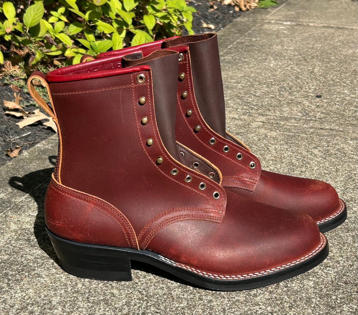 Photo by Ankle333 on October 4, 2025 of the Nicks MTO in Horween Red Waxed Flesh.