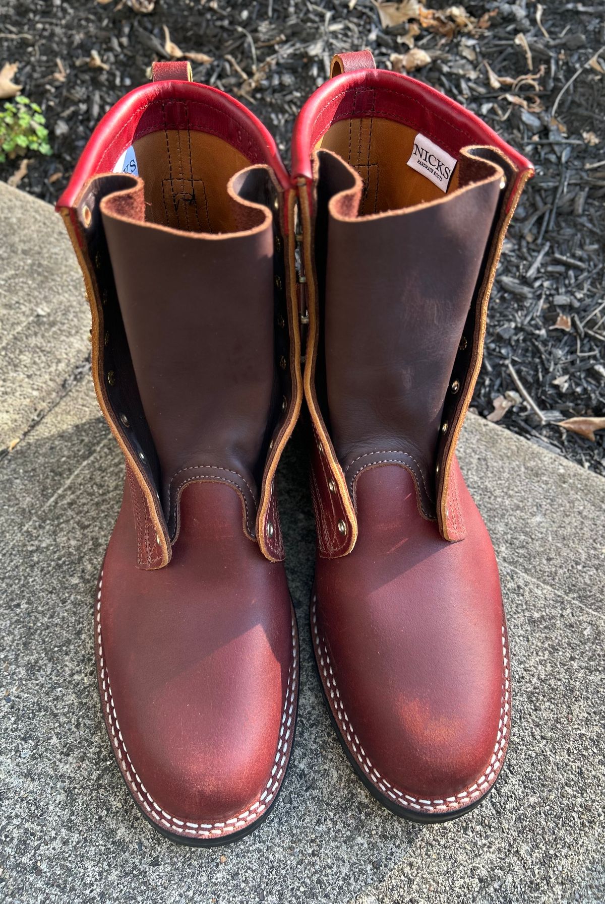 Photo by Ankle333 on October 4, 2025 of the Nicks MTO in Horween Red Waxed Flesh.