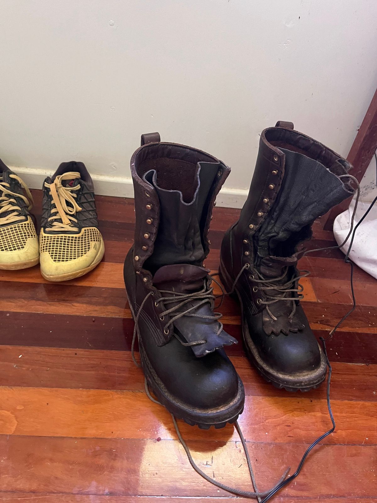 Photo by quixoticelixer on August 25, 2024 of the JK Boots Superduty in JK Boots / Brown.