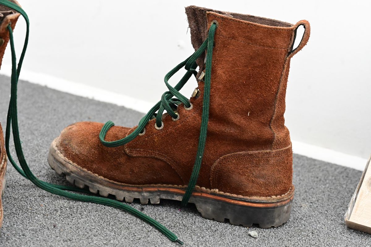 Photo by quixoticelixer on February 21, 2026 of the Jim Green Custom Model in African Buffalo Skin.