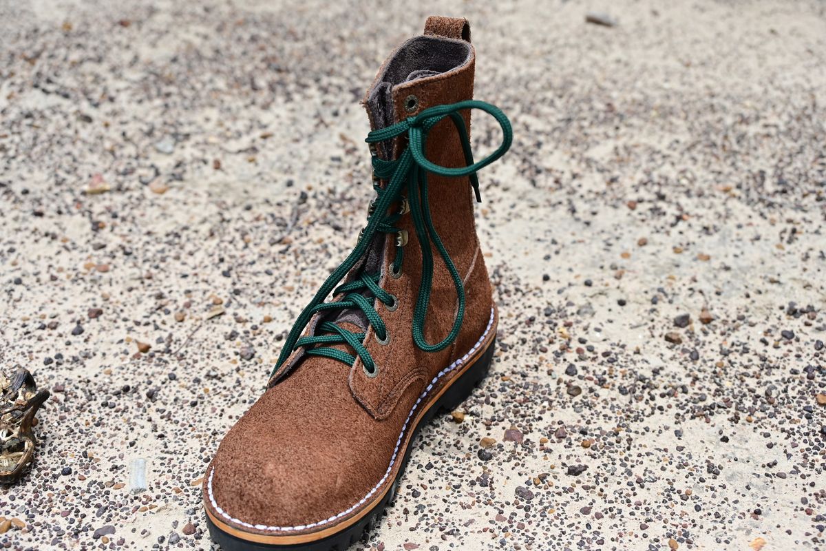 Photo by quixoticelixer on December 15, 2025 of the Jim Green Custom Model in African Buffalo Skin.