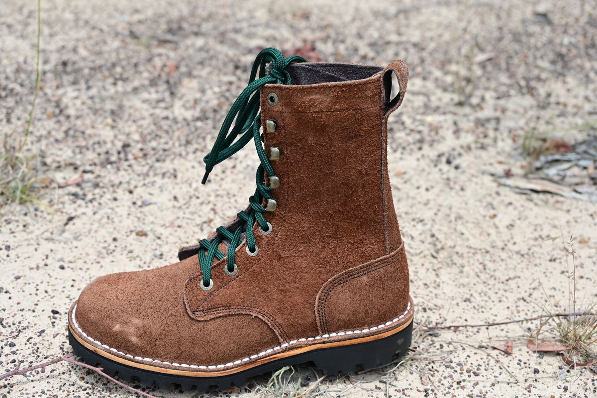 Photo by quixoticelixer on December 15, 2025 of the Jim Green Custom Model in African Buffalo Skin.