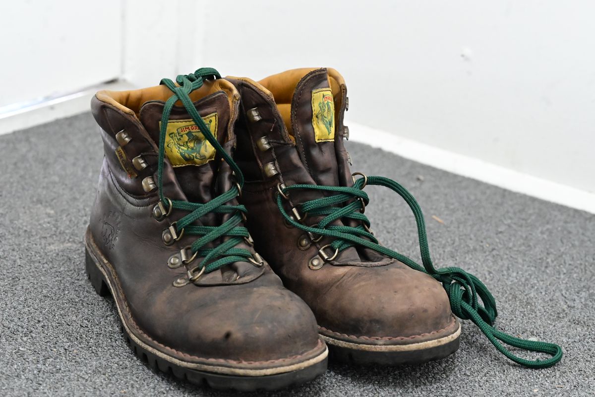 Photo by quixoticelixer on February 21, 2026 of the Jim Green Razorback in Brown Full Grain.