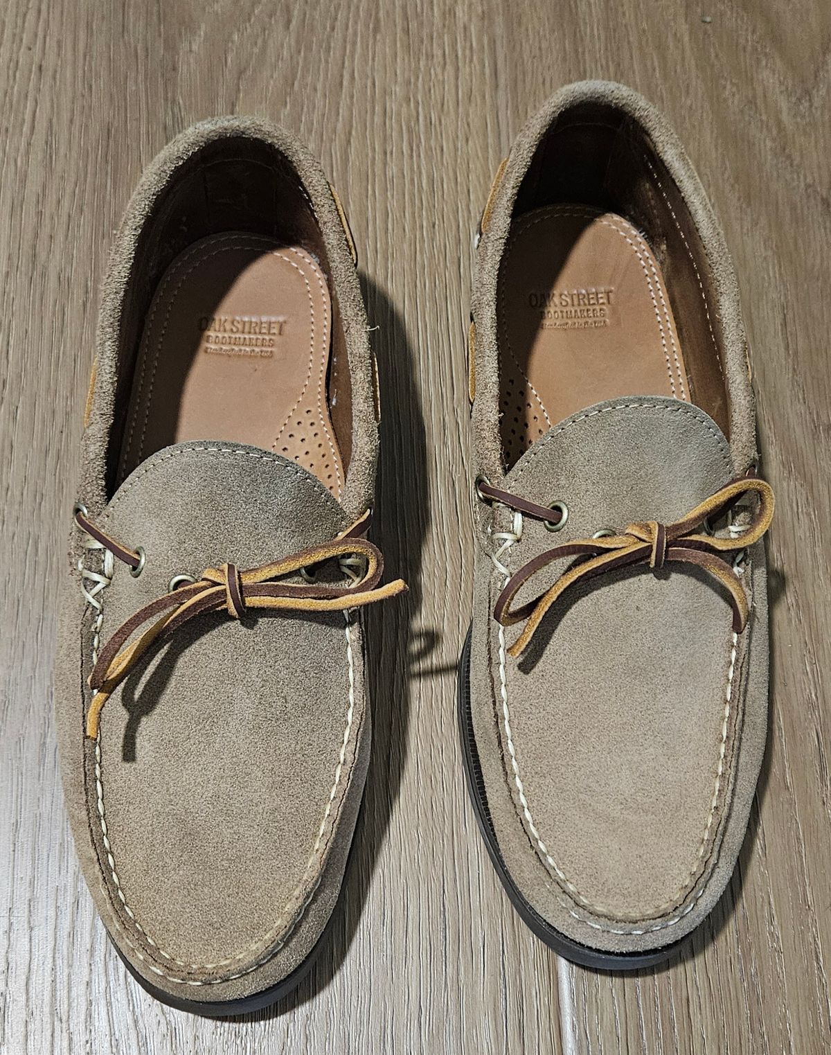 Photo by Adam_C on May 27, 2025 of the Oak Street Bootmakers Camp Moc in Horween Natural Chromexcel Roughout.