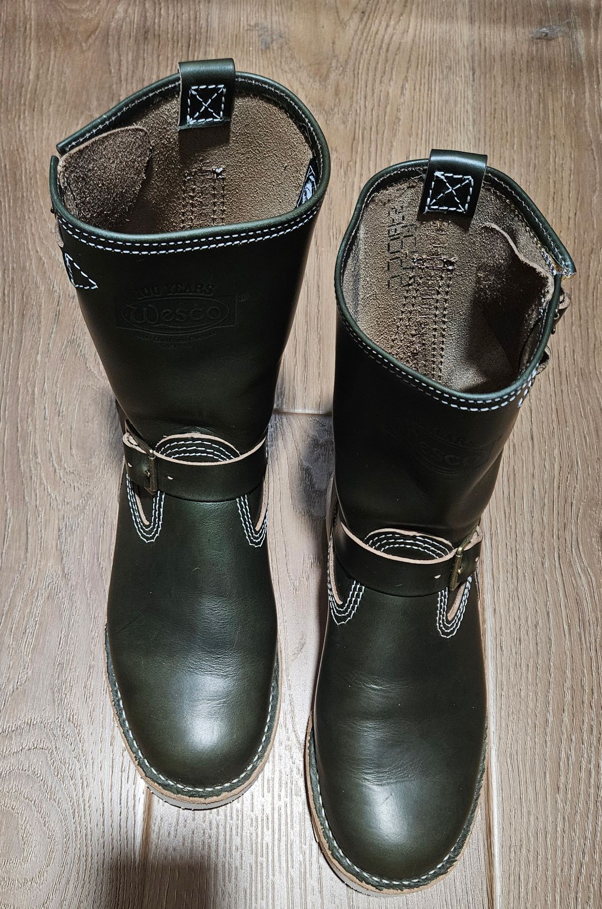 Photo by Adam_C on June 18, 2025 of the Wesco The Shop Short Stack Olive Boss Engineer Boot in Forest Chromexcel.