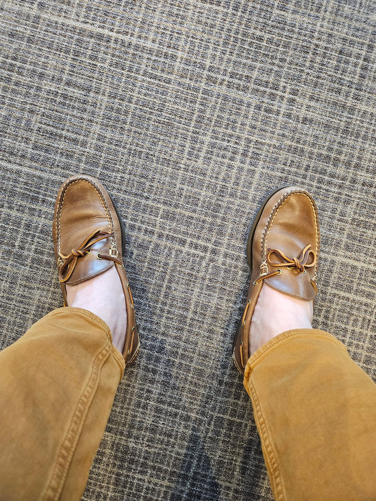 Photo by Adam_C on November 18, 2025 of the Oak Street Bootmakers Camp Moc in Horween Natural Chromexcel.