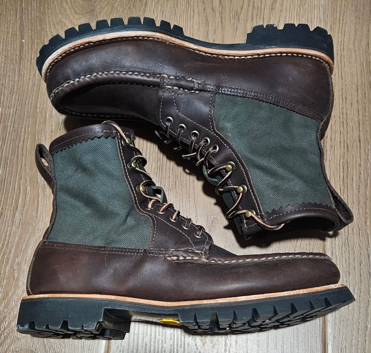 Photo by Adam_C on May 25, 2025 of the Russell Moccasin Co. Bruce Chatwin Expedition Boot in Full-Grain Timberjack.