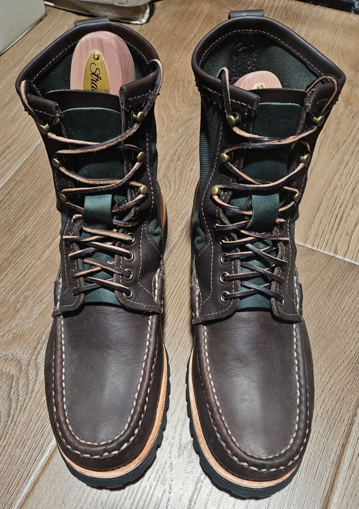 Photo by Adam_C on May 25, 2025 of the Russell Moccasin Co. Bruce Chatwin Expedition Boot in Full-Grain Timberjack.